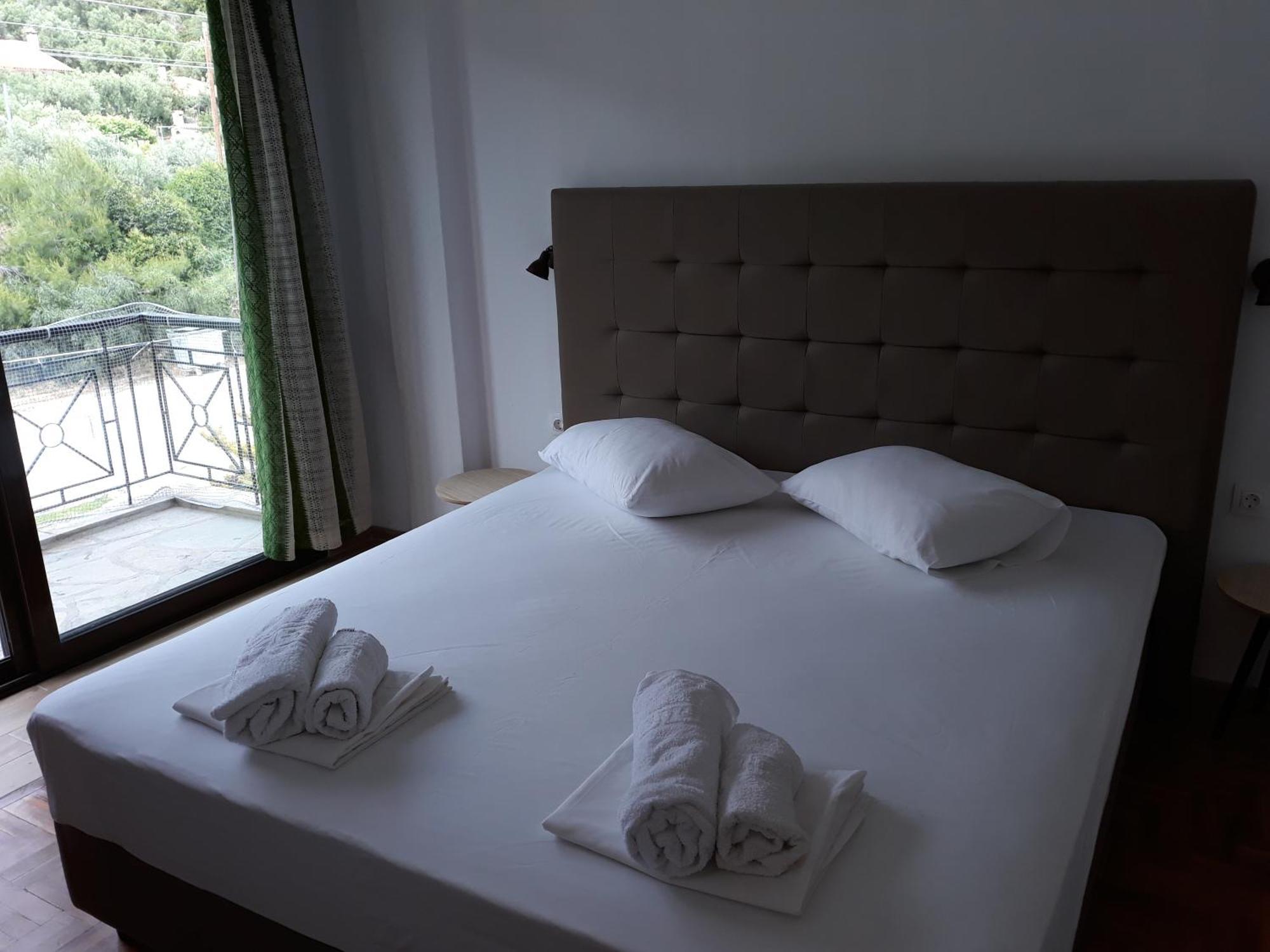 Petradaki Apartments Mola Kalyva Room photo